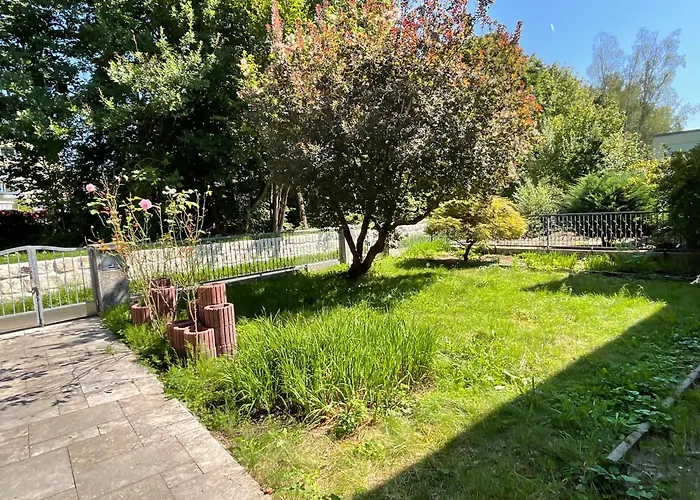 Messe-Apartment, 4 Schlafzimmer, 80 Qm, Garten - 6 Km Zur Messe, Verkehrsguenstig, Ruhig, Parkplaetze